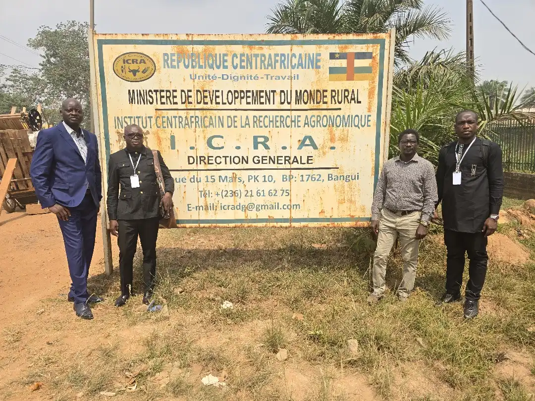 Panneau de l'Union des Exploitants de Palmier à Huile (UNEXPALM-RCA) - Village BIMON, République Centrafricaine